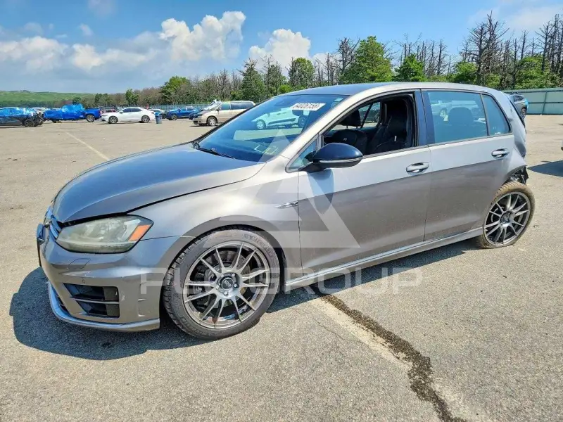 2016 Volkswagen GOLF фото