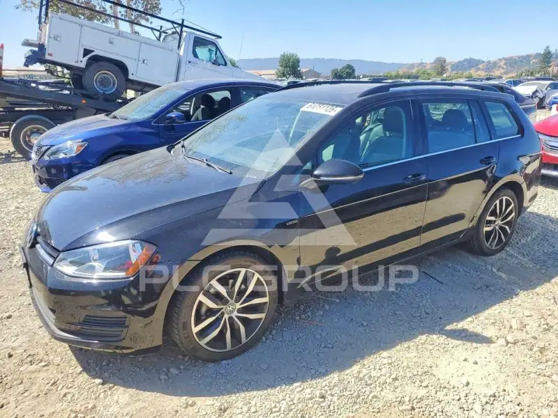 2016 Volkswagen GOLF photo