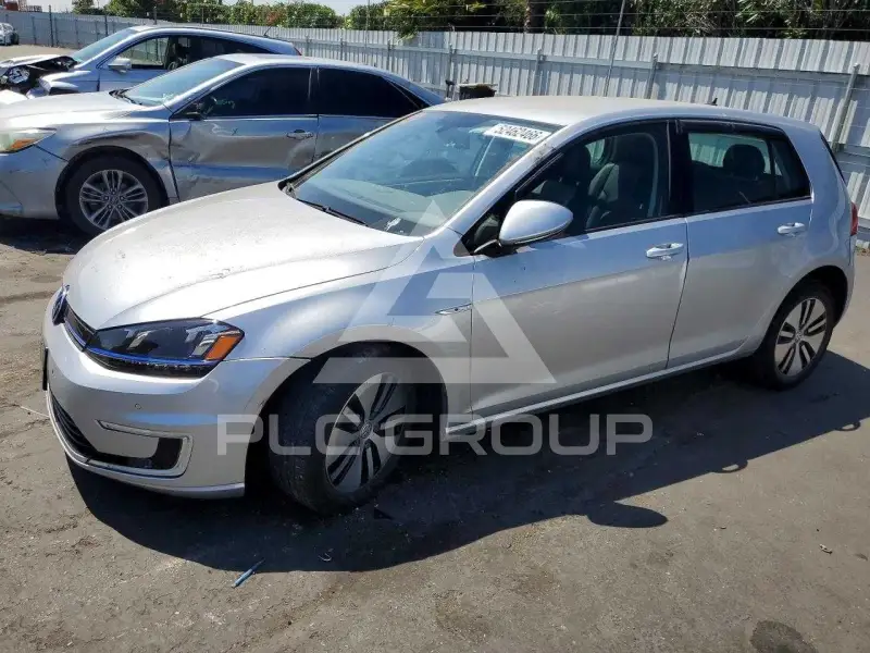2016 Volkswagen GOLF фото