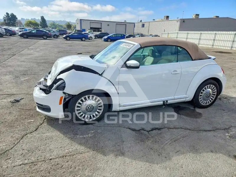 2016 Volkswagen BEETLE фото