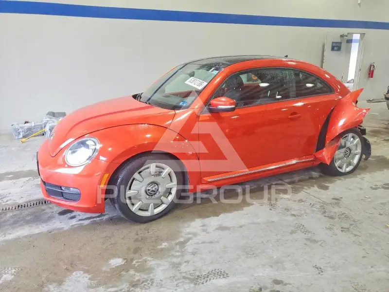 2016 Volkswagen BEETLE photo