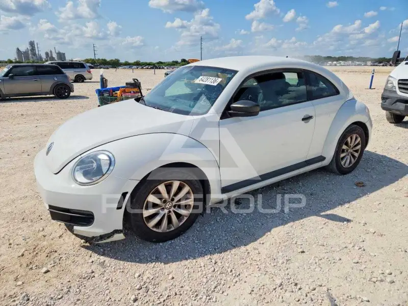 2016 Volkswagen BEETLE photo