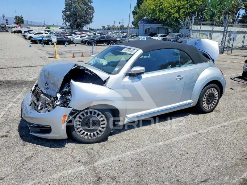 2016 Volkswagen BEETLE фото