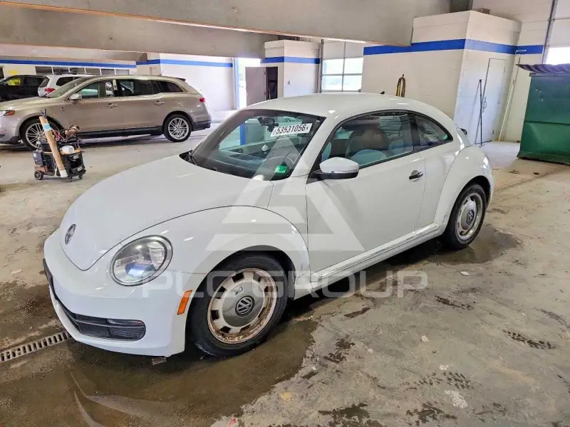 2016 Volkswagen BEETLE photo
