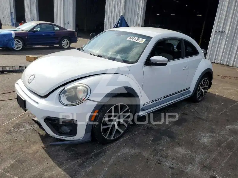 2016 Volkswagen BEETLE фото
