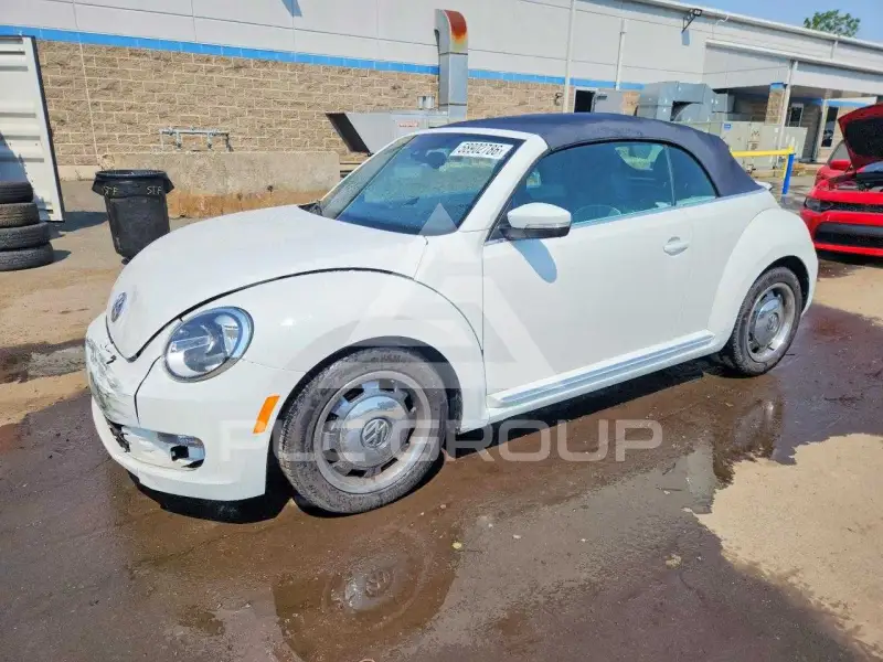 2016 Volkswagen BEETLE photo