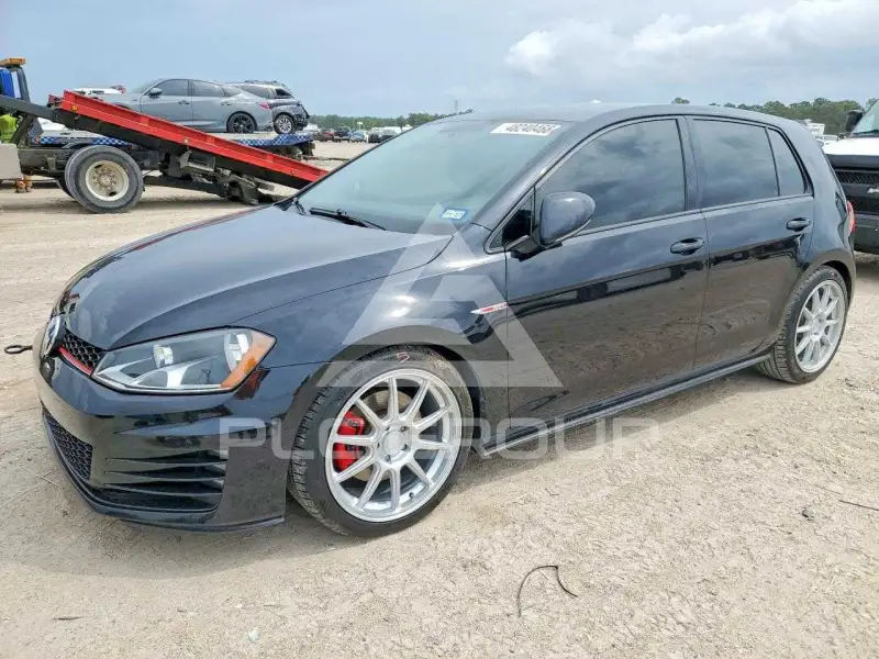 2016 Volkswagen GTI фото