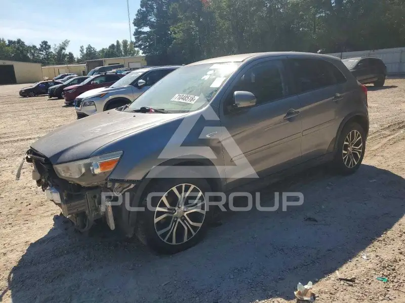 2017 Mitsubishi OUTLANDER фото