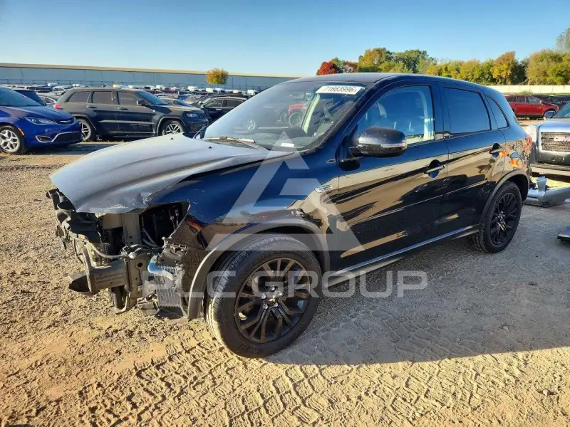 2017 Mitsubishi OUTLANDER фото