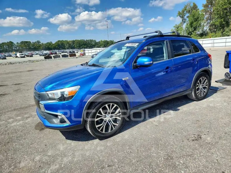 2017 Mitsubishi OUTLANDER фото
