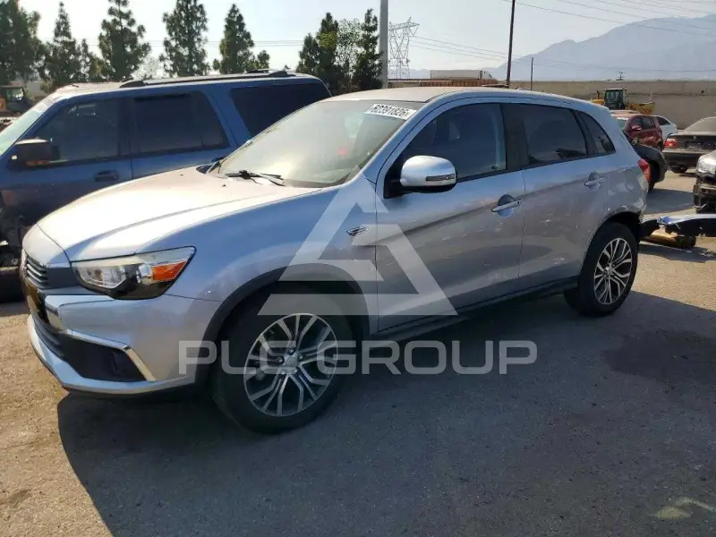 2017 Mitsubishi OUTLANDER фото