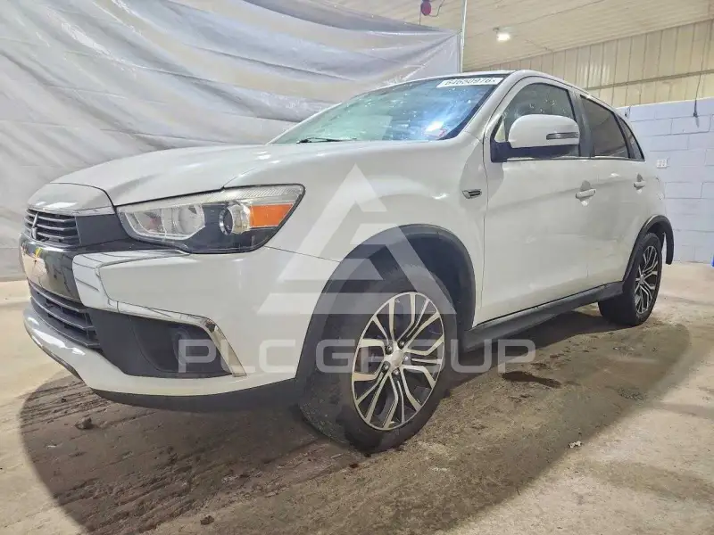 2017 Mitsubishi OUTLANDER фото