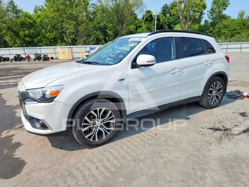 2017 Mitsubishi OUTLANDER фото