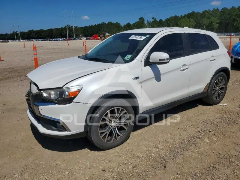 2017 Mitsubishi OUTLANDER photo
