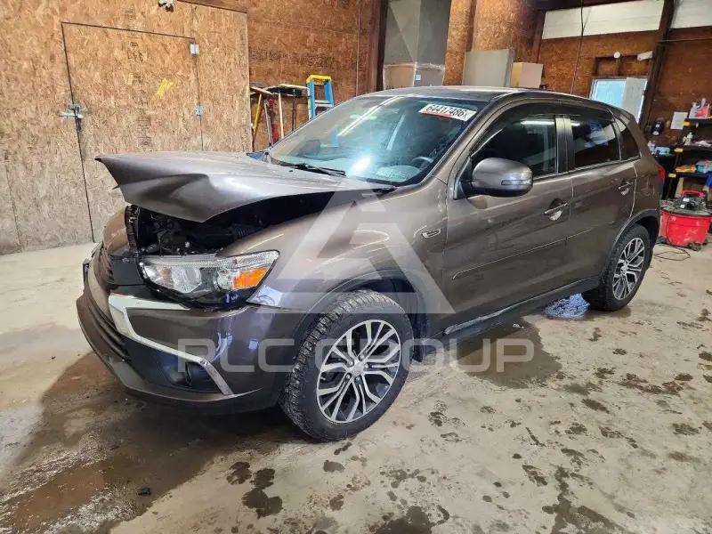 2017 Mitsubishi OUTLANDER photo