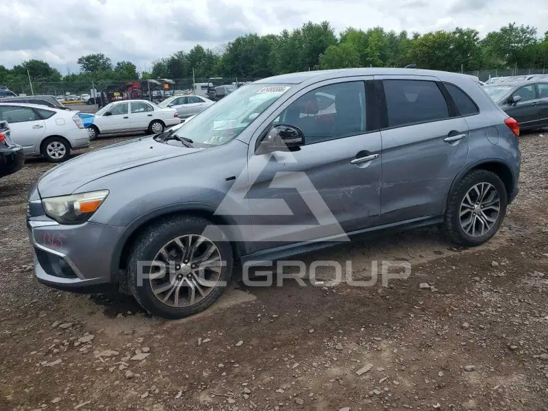 2017 Mitsubishi OUTLANDER photo