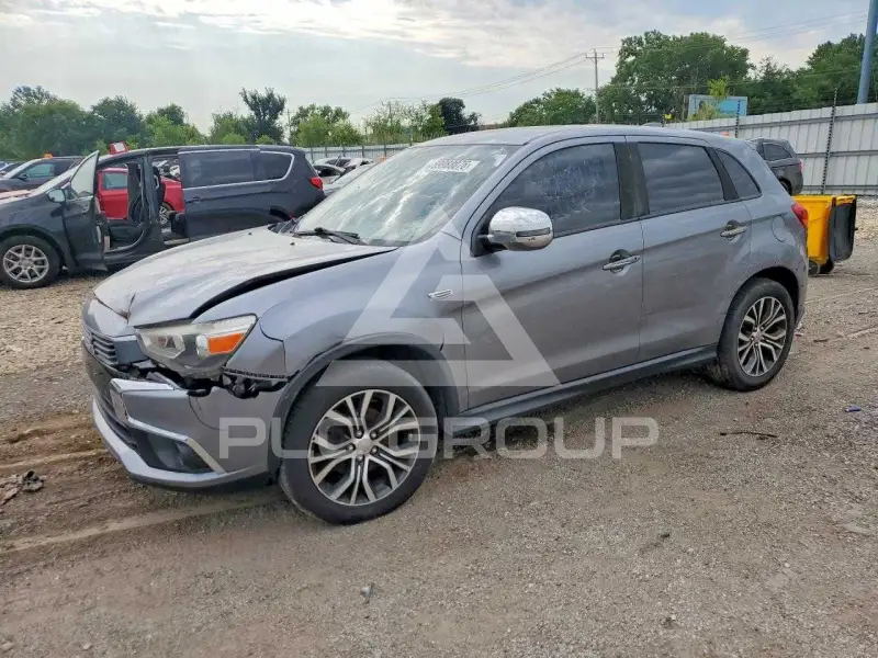 2017 Mitsubishi OUTLANDER фото
