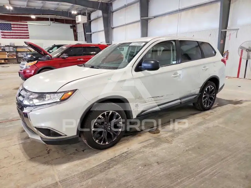 2017 Mitsubishi OUTLANDER фото