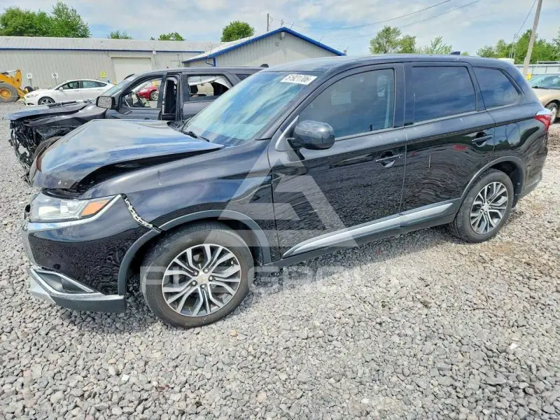 2017 Mitsubishi OUTLANDER photo
