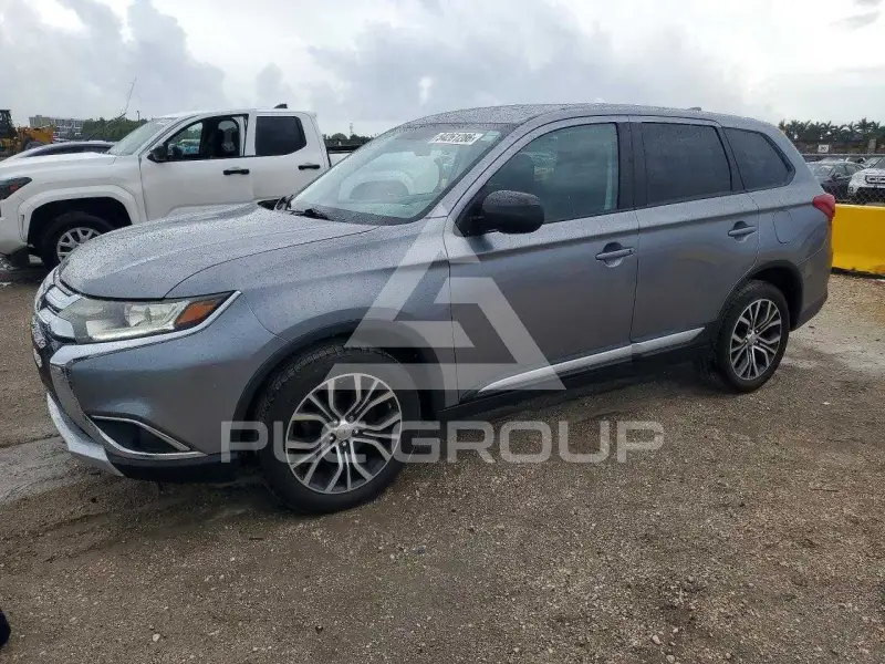 2017 Mitsubishi OUTLANDER photo