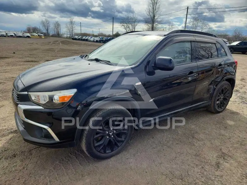 2017 Mitsubishi OUTLANDER photo