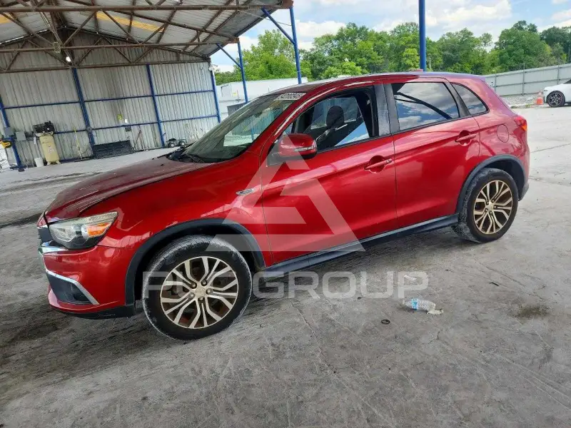 2017 Mitsubishi OUTLANDER фото