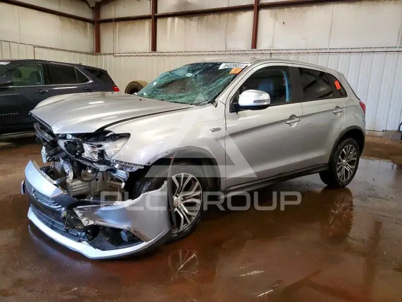 2017 Mitsubishi OUTLANDER фото