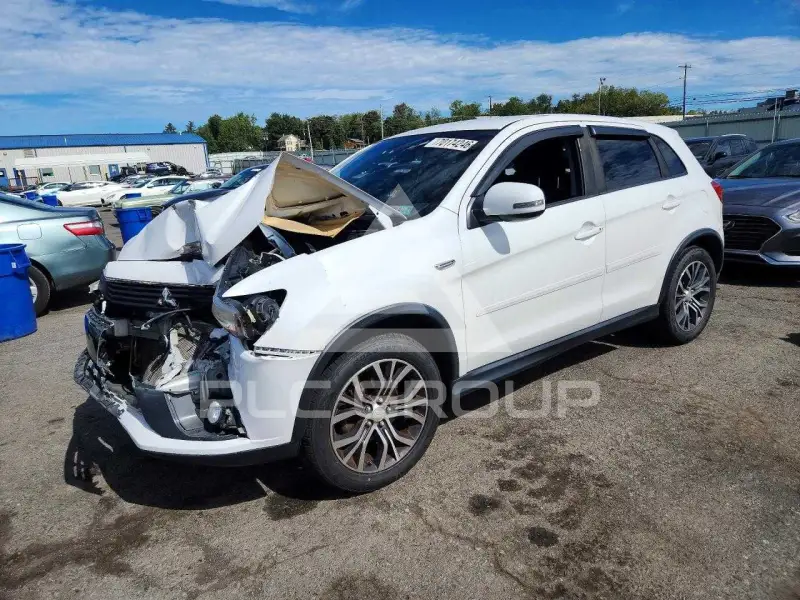 2017 Mitsubishi OUTLANDER фото
