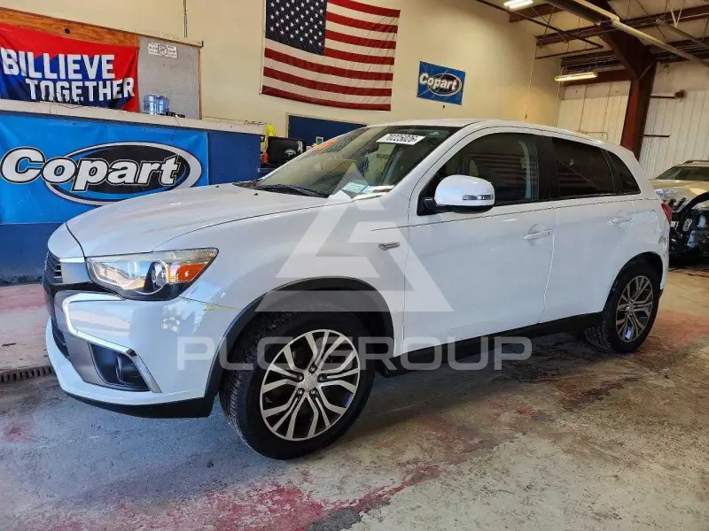 2017 Mitsubishi OUTLANDER фото
