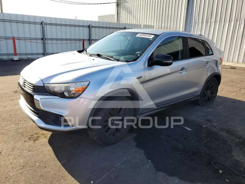 2017 Mitsubishi OUTLANDER photo
