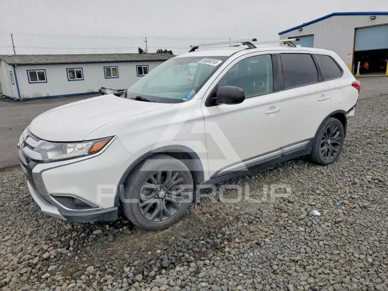 2017 Mitsubishi OUTLANDER фото
