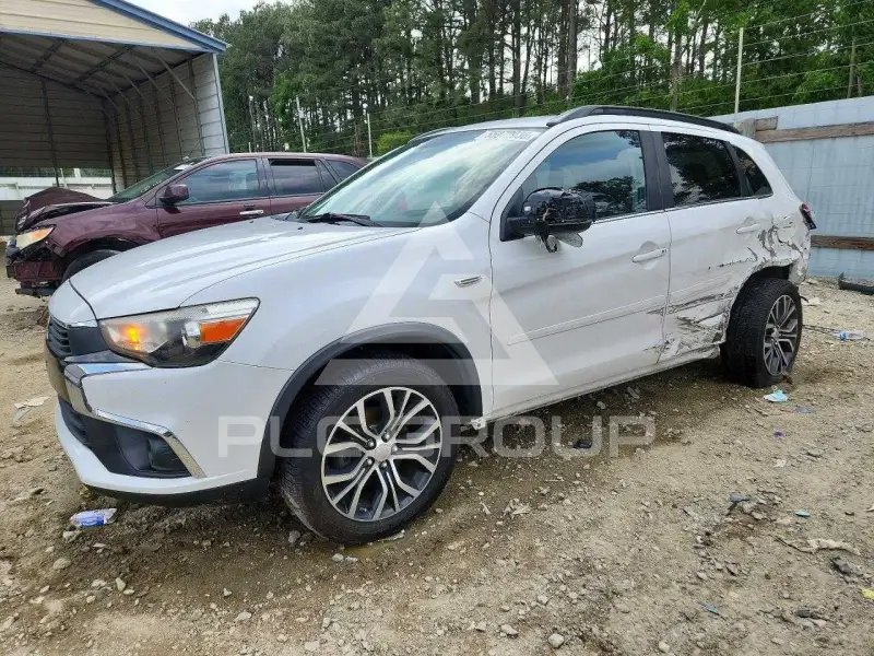 2017 Mitsubishi OUTLANDER фото