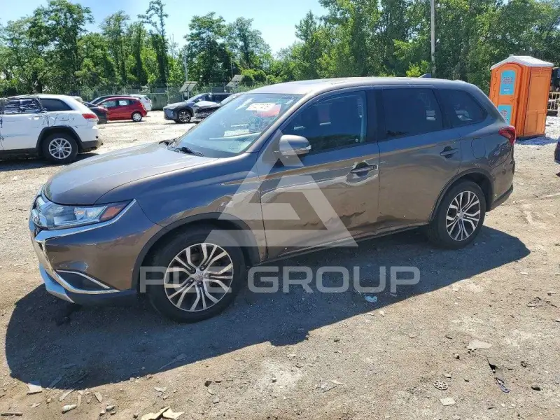 2017 Mitsubishi OUTLANDER фото
