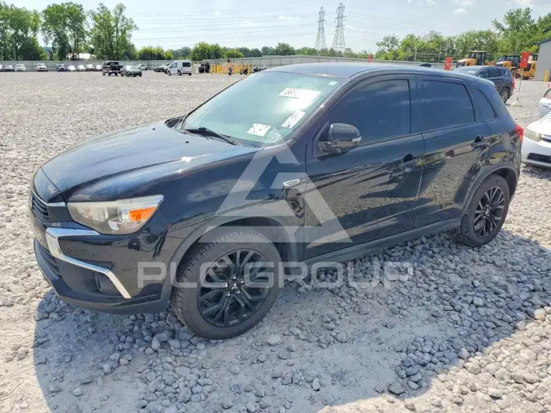 2017 Mitsubishi OUTLANDER фото