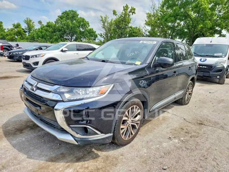 2017 Mitsubishi OUTLANDER фото