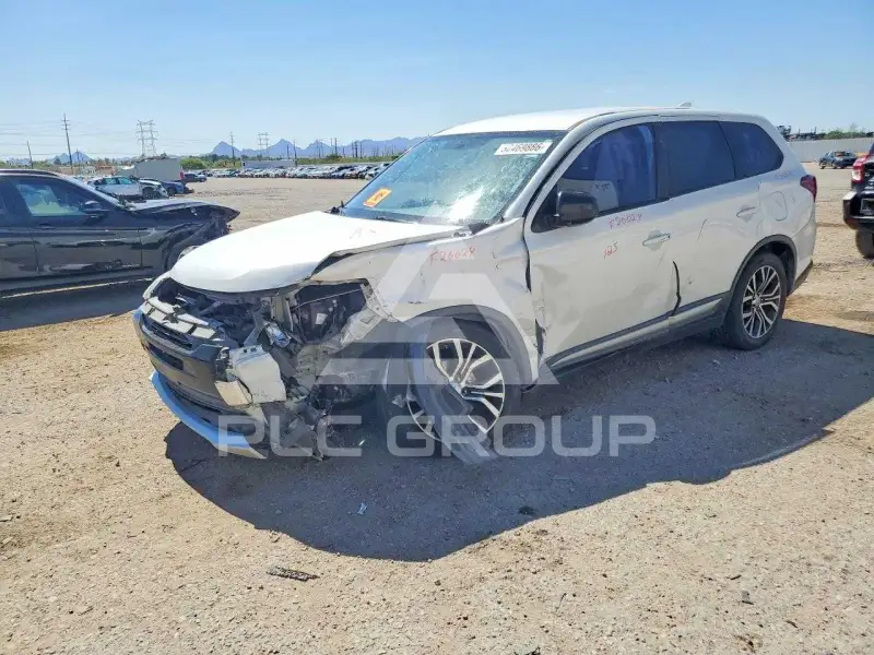 2017 Mitsubishi OUTLANDER фото
