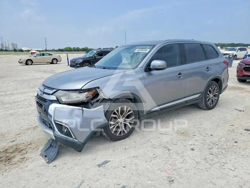 2017 Mitsubishi OUTLANDER photo