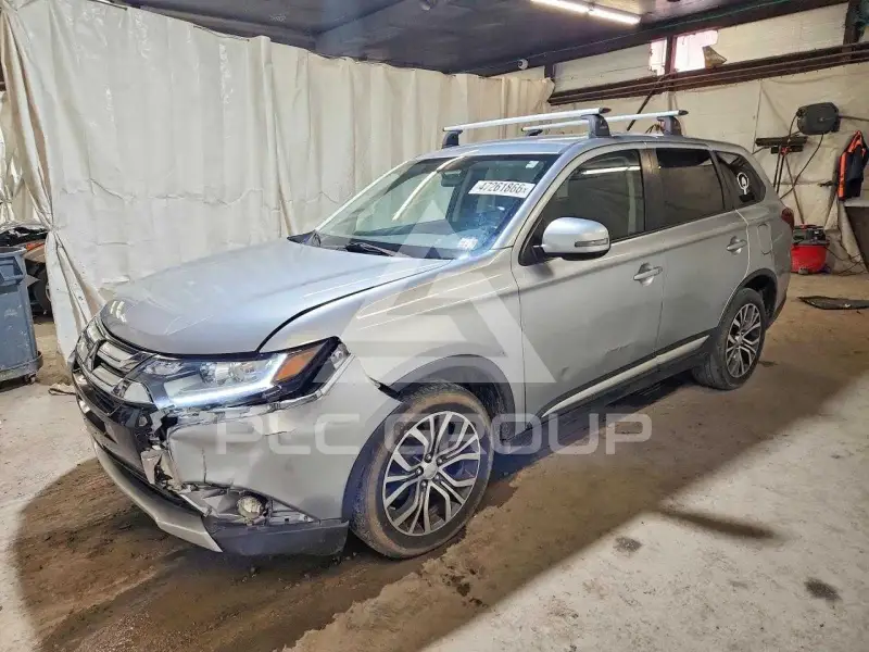 2017 Mitsubishi OUTLANDER photo