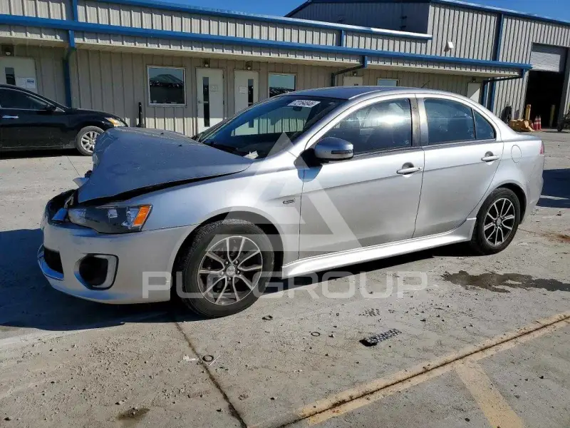 2017 Mitsubishi LANCER photo