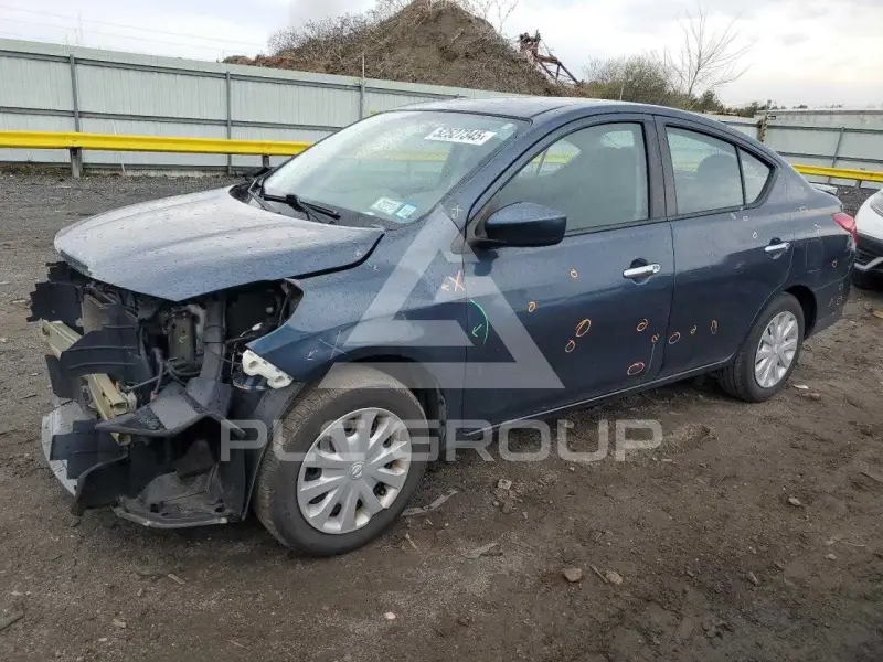 2017 Nissan VERSA фото