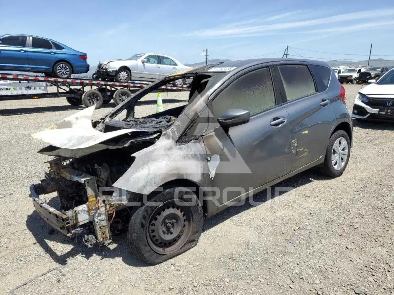 2017 Nissan VERSA photo