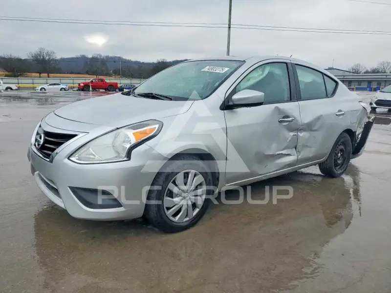 2017 Nissan VERSA фото