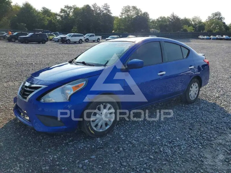 2017 Nissan VERSA photo