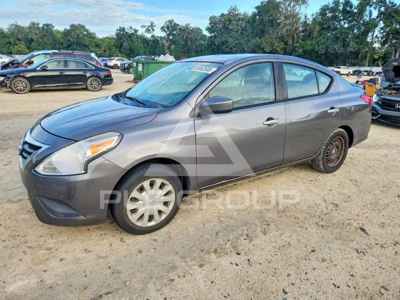 2017 Nissan VERSA фото