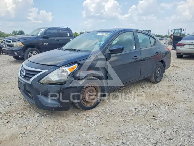 2017 Nissan VERSA photo