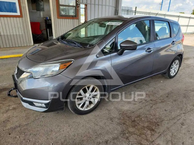 2017 Nissan VERSA фото