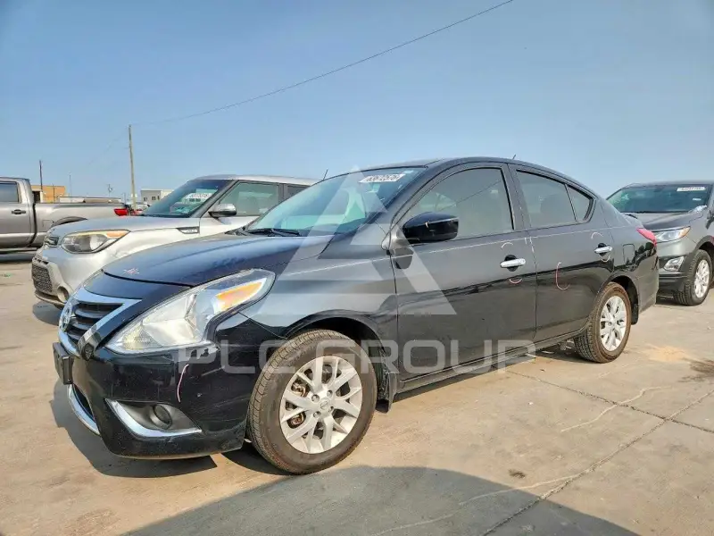 2017 Nissan VERSA фото