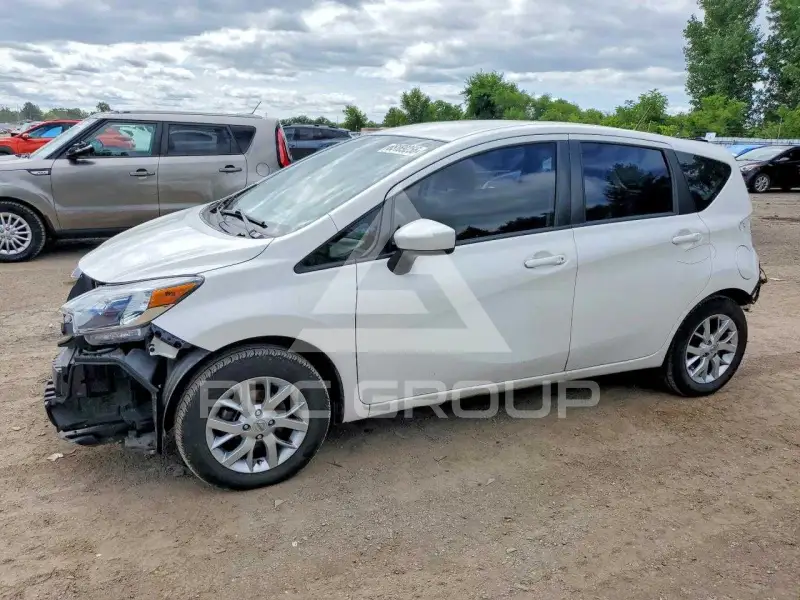 2017 Nissan VERSA photo