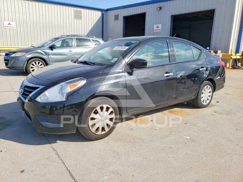 2017 Nissan VERSA photo