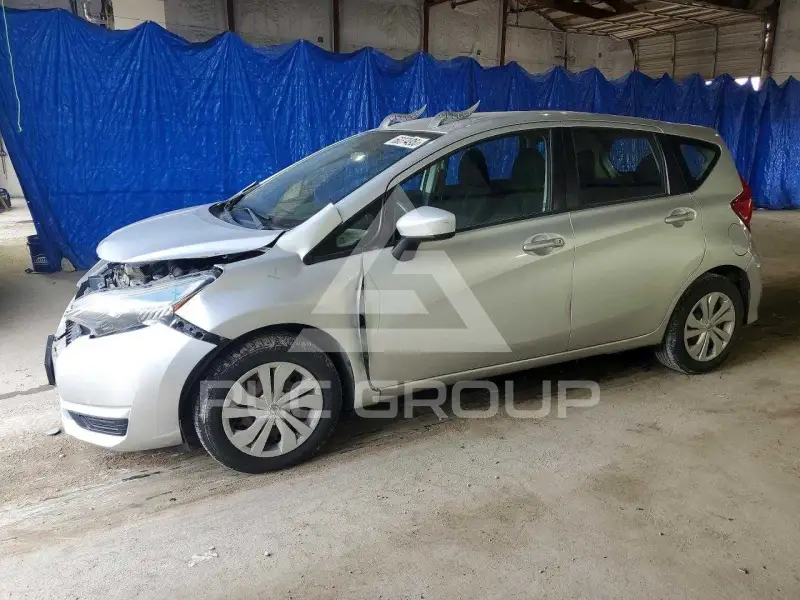 2017 Nissan VERSA photo